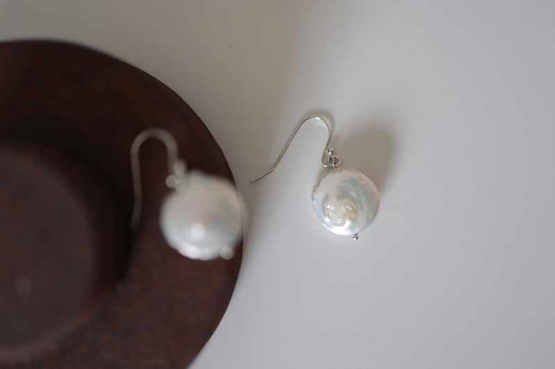 Big Clock Pearl Silver 925 Pierce handmade