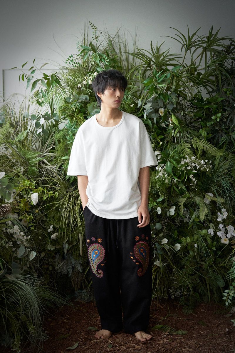 ESSENTIAL PLEAT U-NECK 1/2 TEE (Off-White)