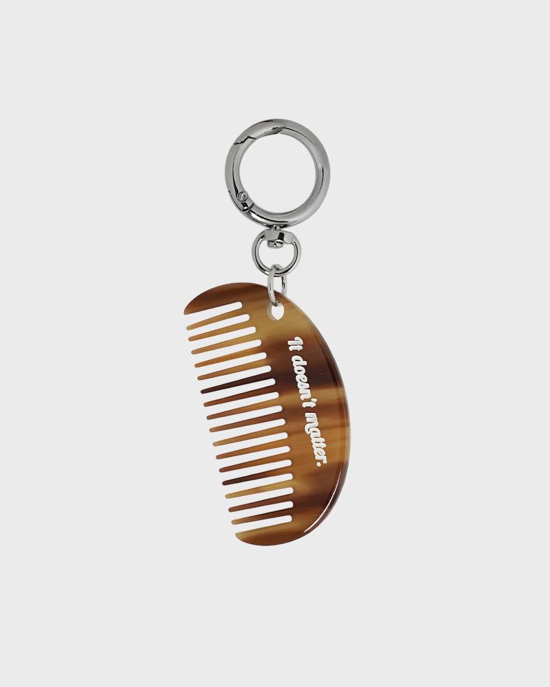it doesn't matter.（イットダズントマッター）の「[2 way] Veining comb bagcharm (Brown)（Toys/Key Holders）」