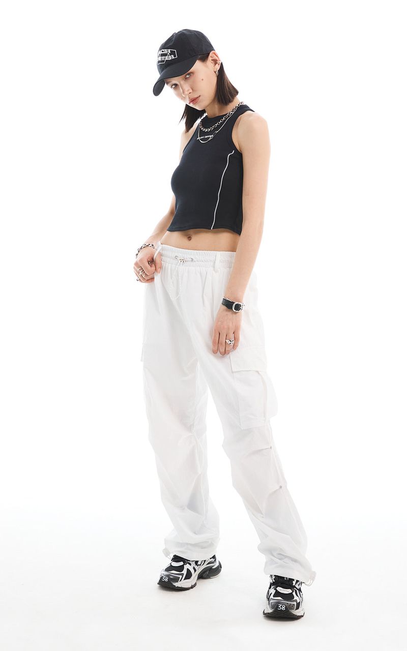 EACH DIFFER(イーチディファー)の「VOLUME CARGO PANTS_WHITE(Pants)」