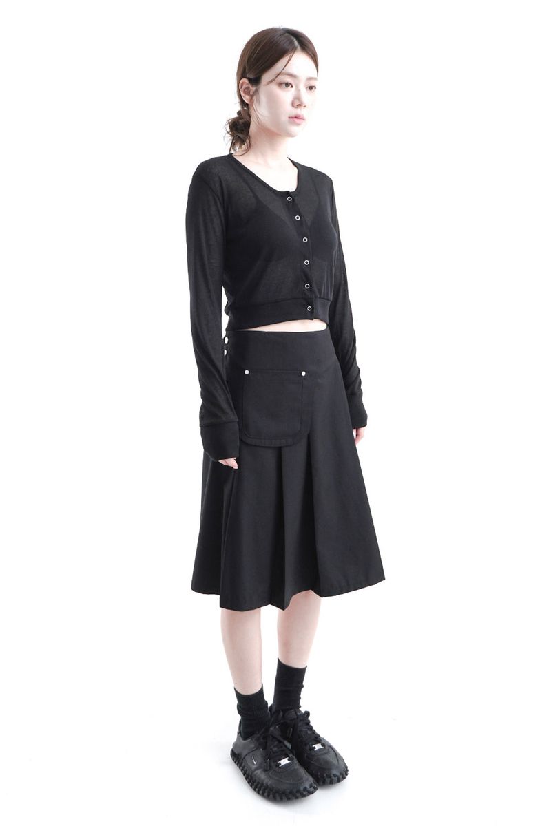 BUTTON POCKET SKIRT