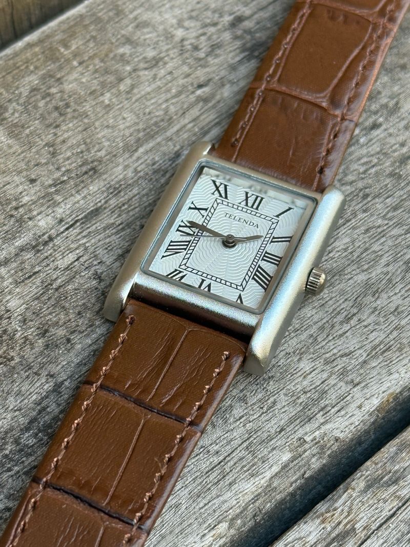 Cowhide metal watch