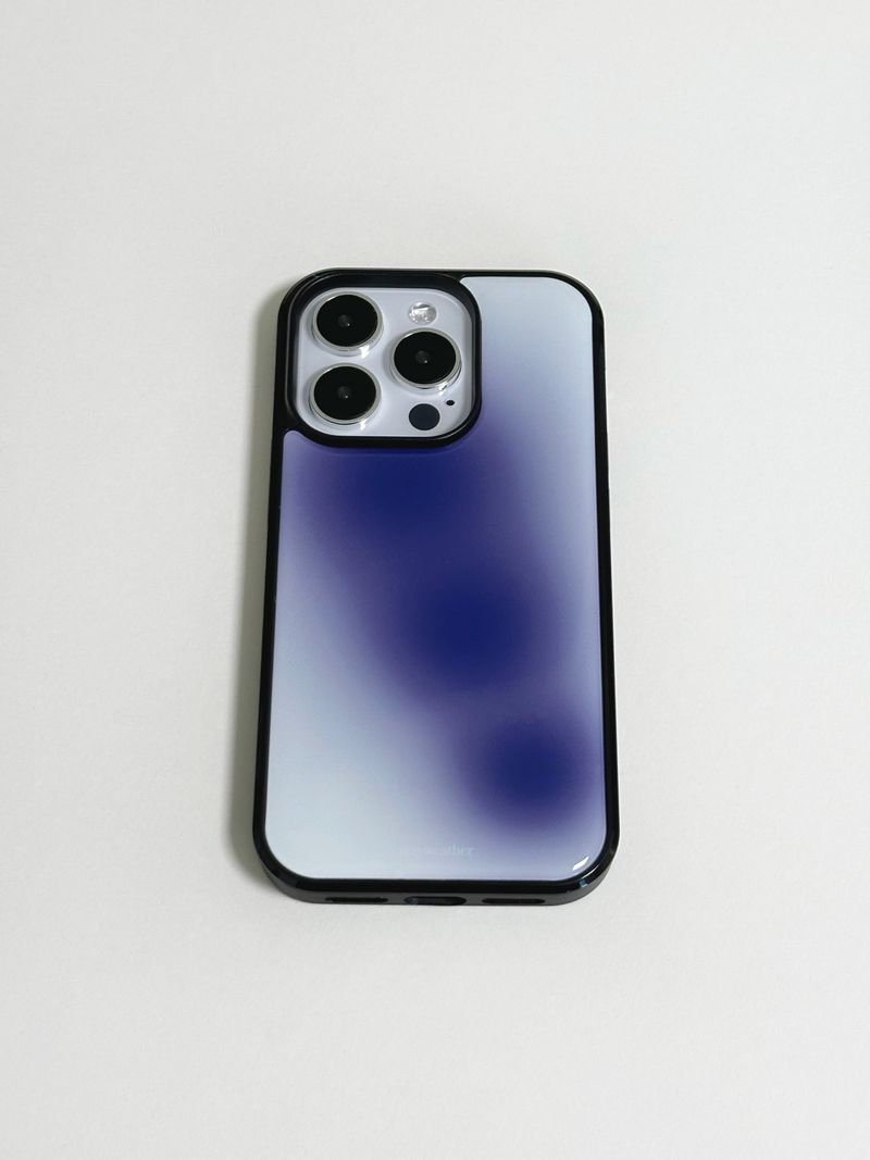 tiny weather(タイニーウェザー)の「flow epoxy case-cobalt blue(Smartphone Accessories)」