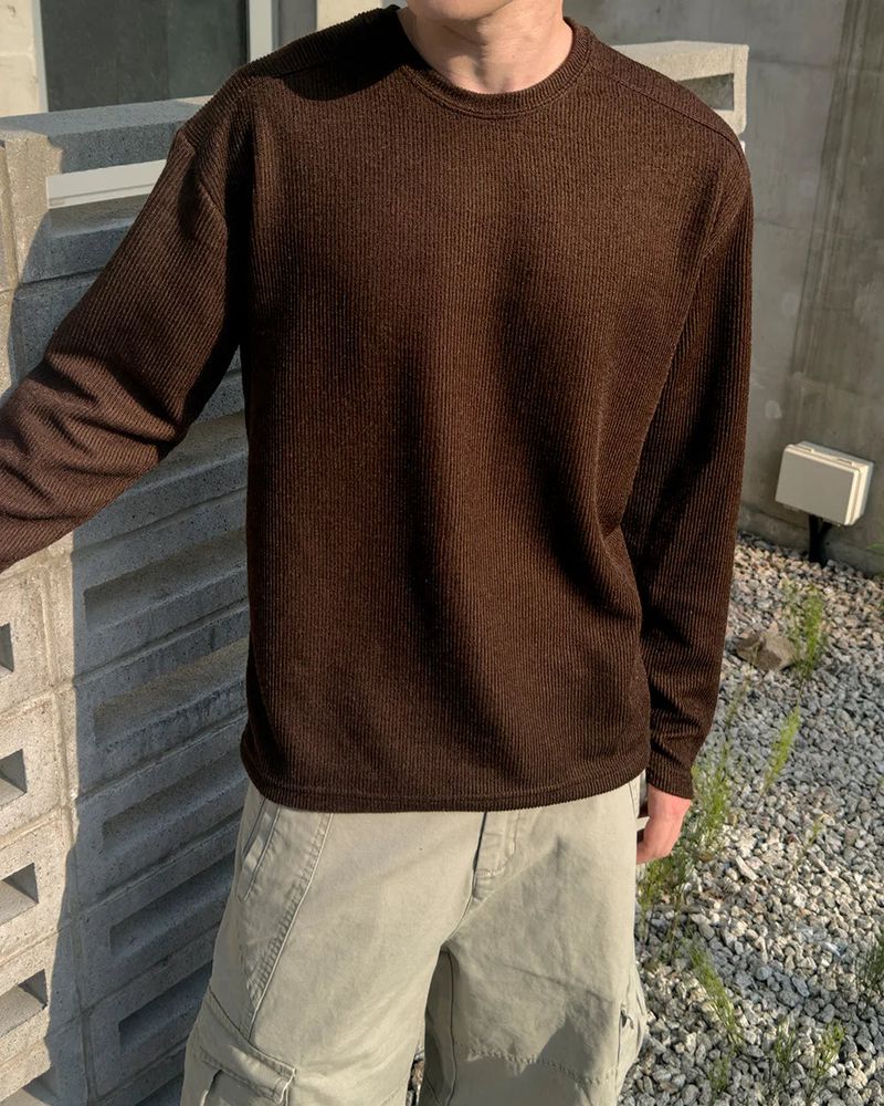 Roen wide cut shoulder knit