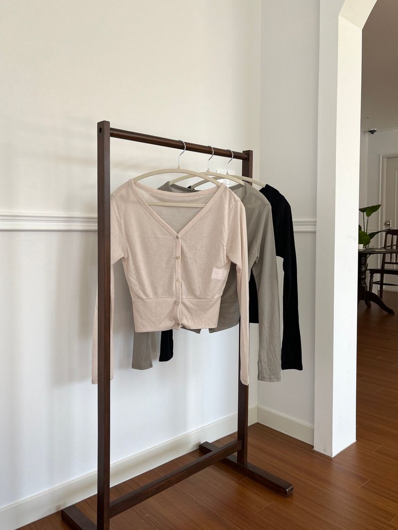 Tencel V-neck cardigan (3 colors)