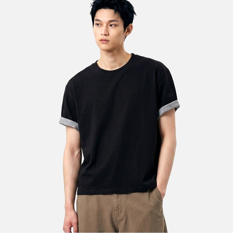 UNDEROFF(アンダーオフ)の「Rolled-Sleeve Cropped Short-Sleeve T-Shirt Black(Tops)」