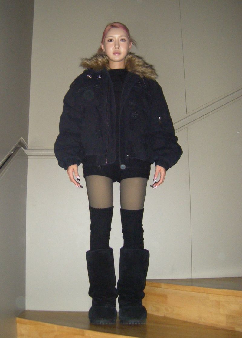 RACCOON PUFFER JACKET-BLACK