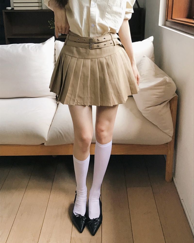 cloudemotion（クラウドエモーション）の「hatomi two-belt pleats SK（Skirts）」