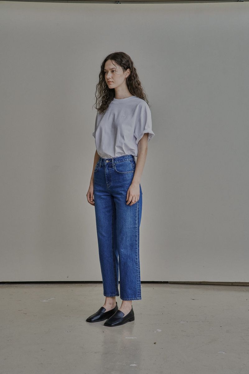 OVERSIZED LOGO EMBROIDERED T-SHIRT_WHITE