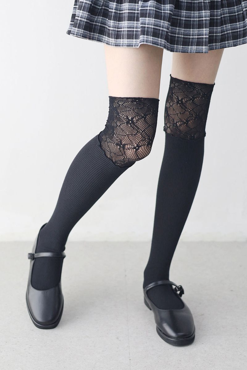 Roon Half Lace Knee Socks