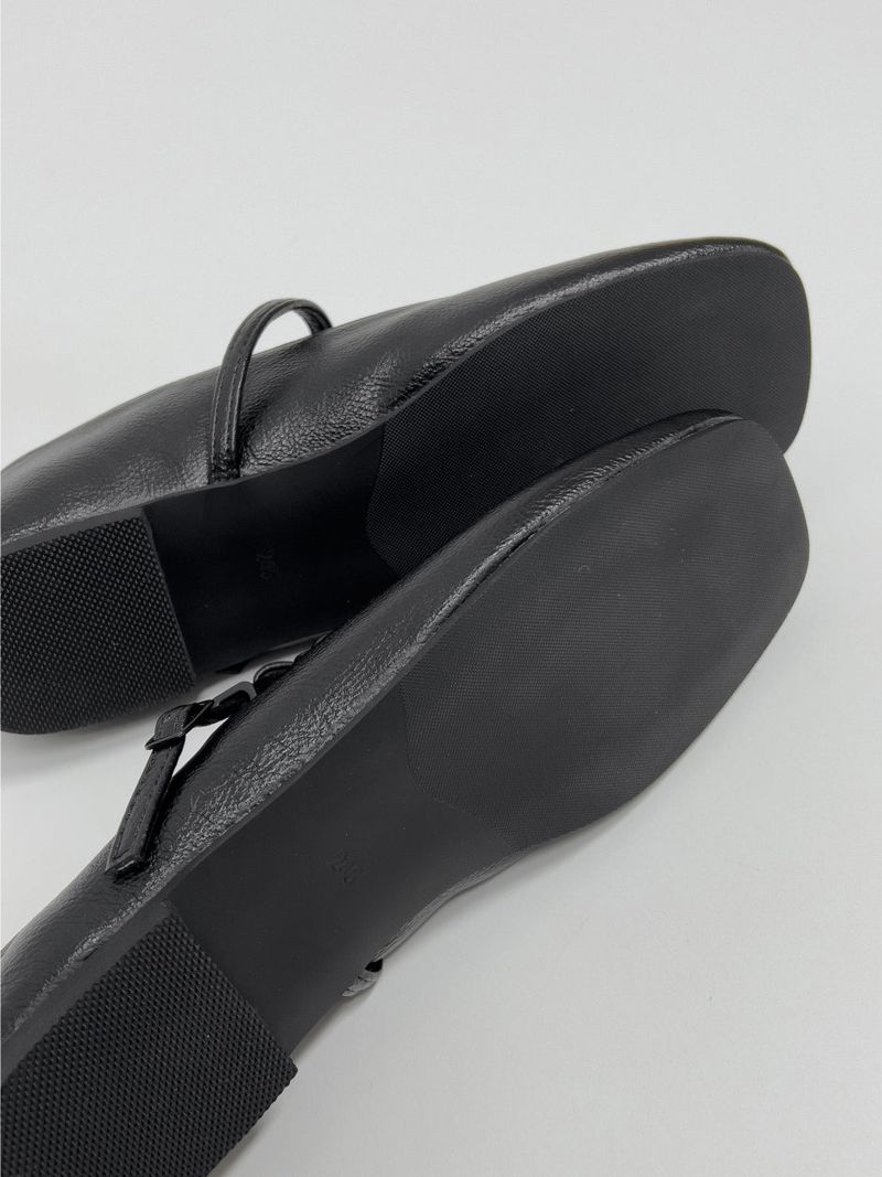 Cross square toe flat shoes