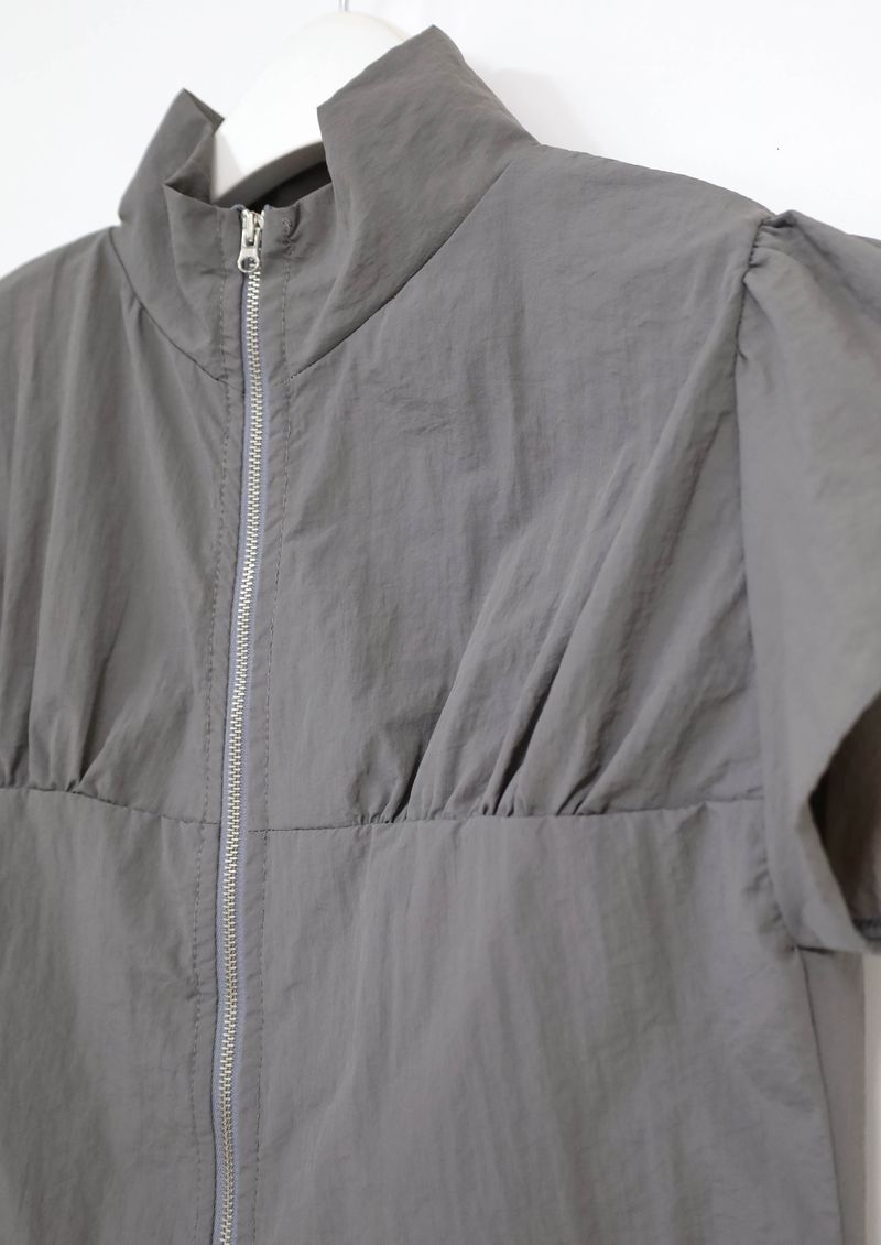 slim puff zip-up