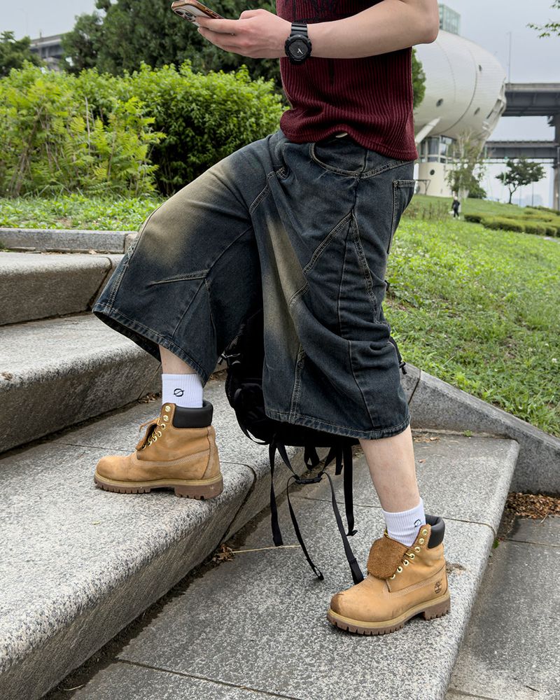 Rond Curved Washed Bermuda Denim