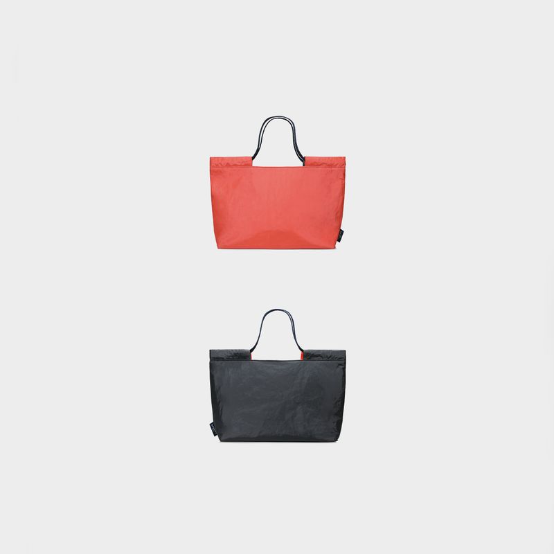 BASKISS（バスキス）の「TYVEK FLEXIBLE BAG - Red Orange & Dark Gray (SMALL)（Bags）」