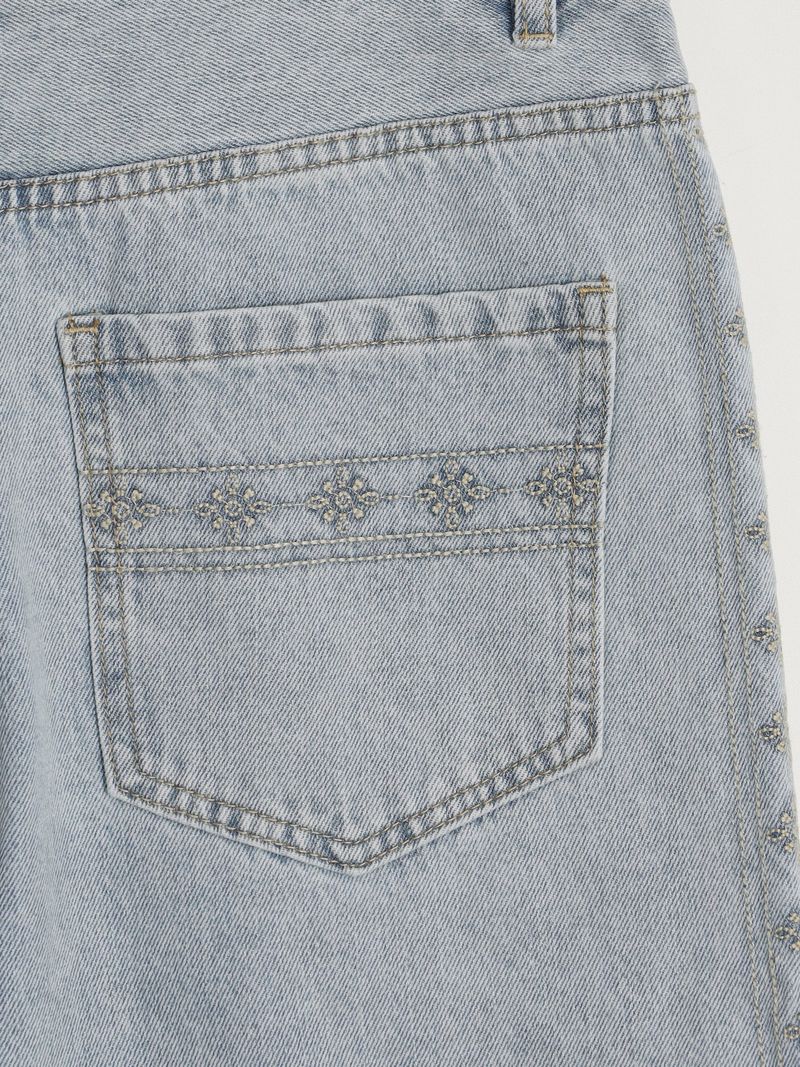 Classic Ruta Embroidered Bermuda Denim Pants 2C