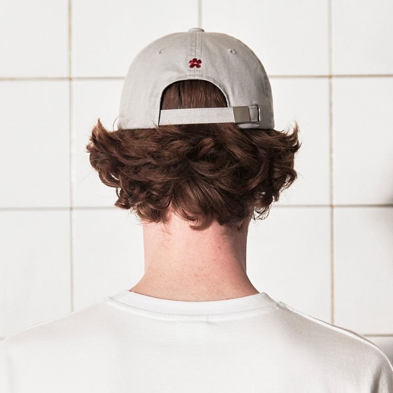UNALLOYED ROOM CAP / GREY