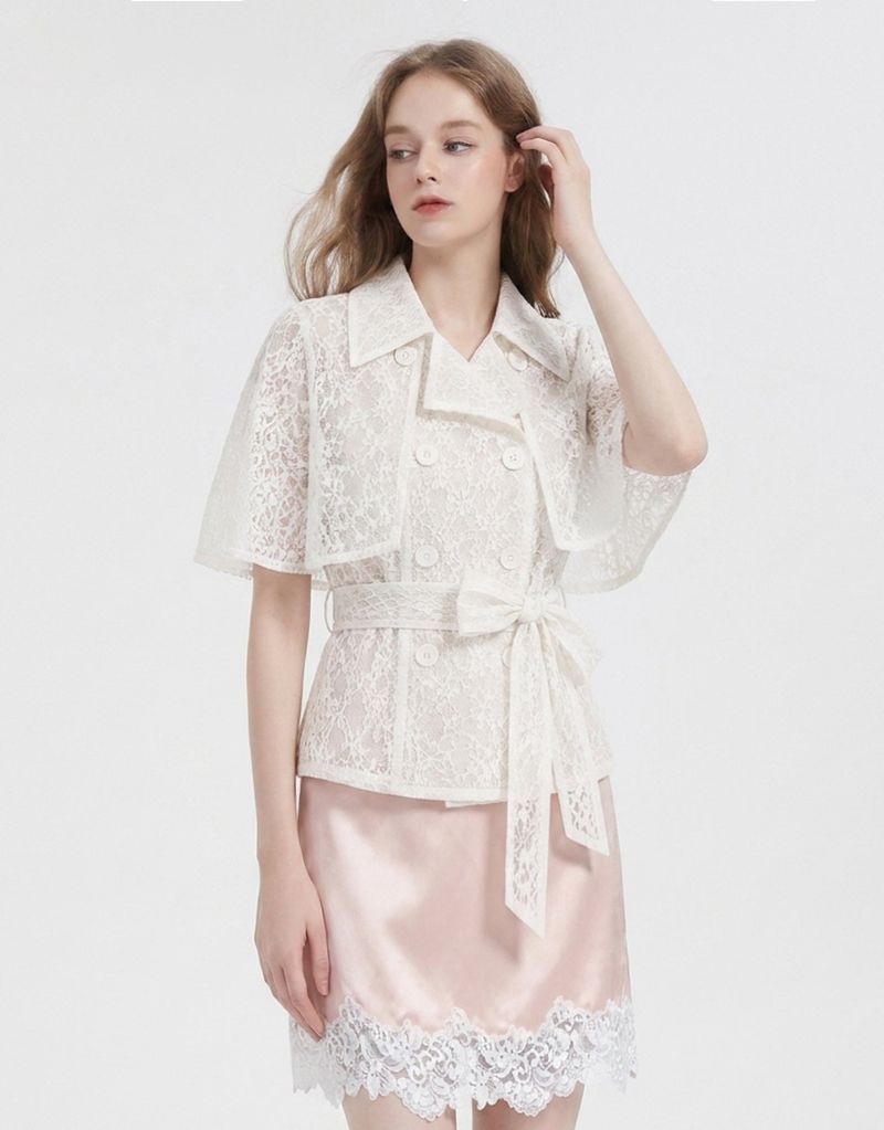TWEEDY-A（ツウィーディア）の「[PRE-FALL] [ATELIER] ミア フローラルレース ケープ ダブルボタンジャケット アイボリー（ジャケット/アウター）」