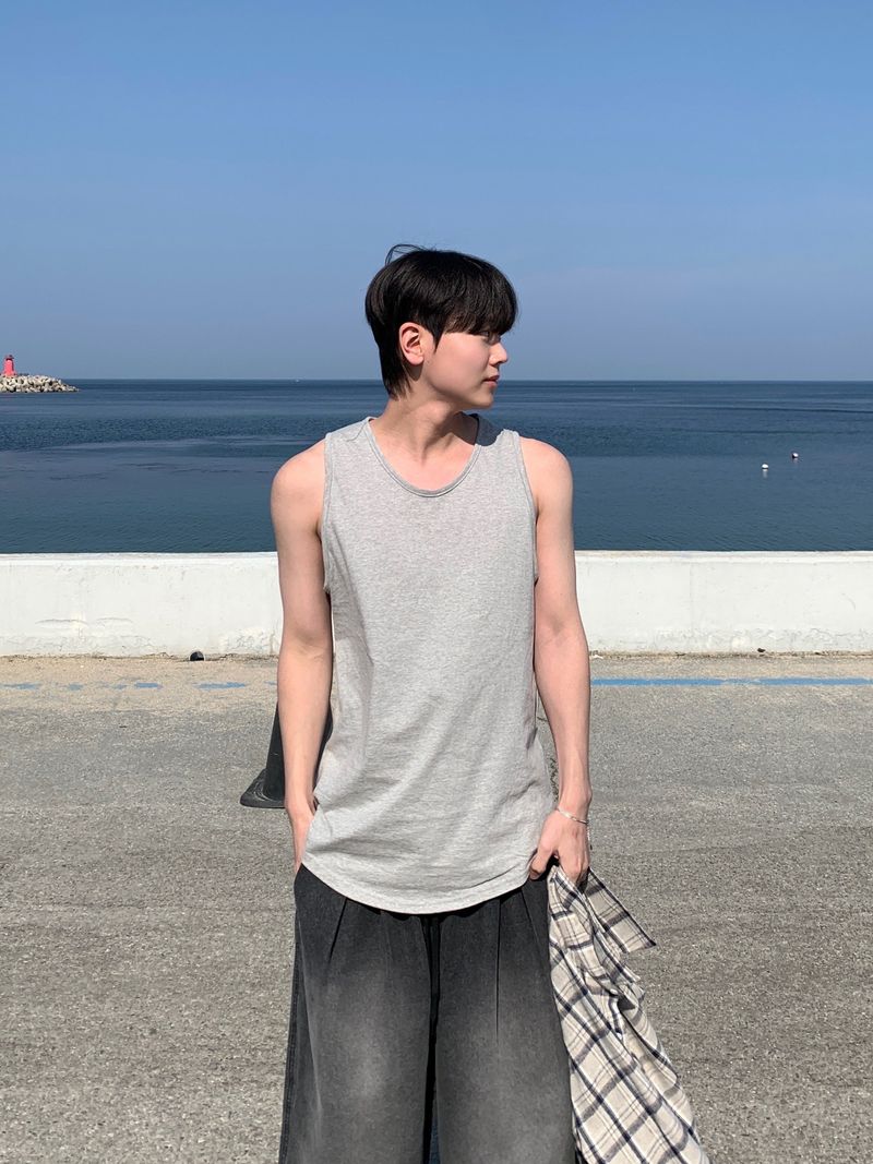 Look Over Layered Sleeveless