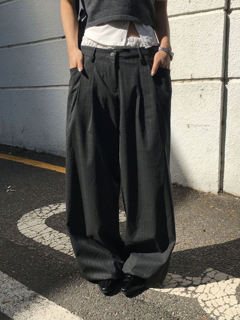 [Two-way] Sica Stripe Sagging Pintuck Pants