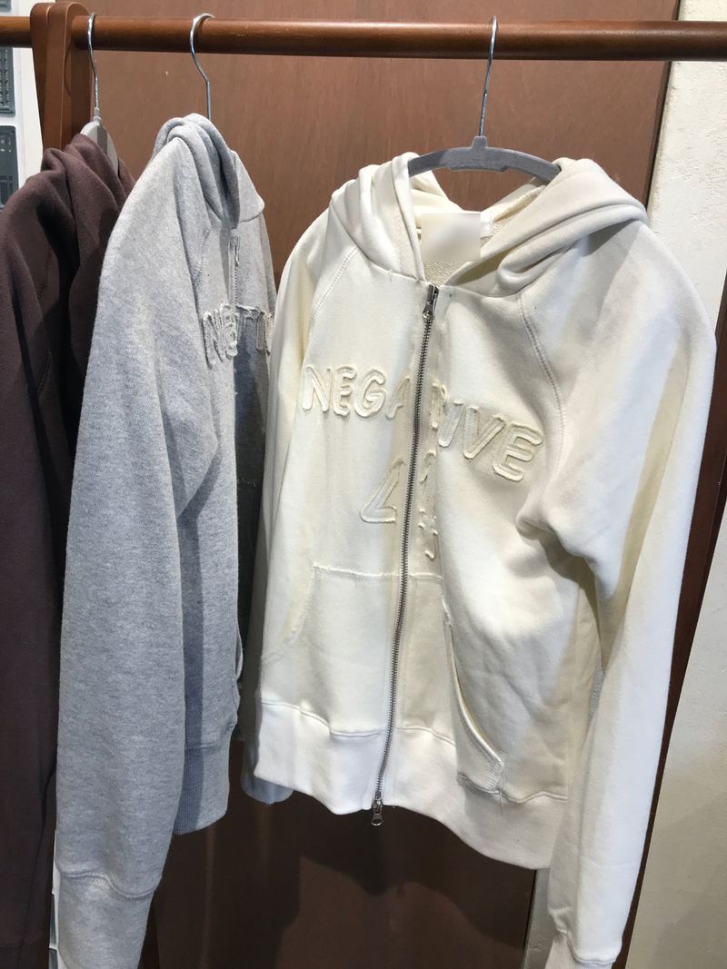 Negative small fit hood zip up 
