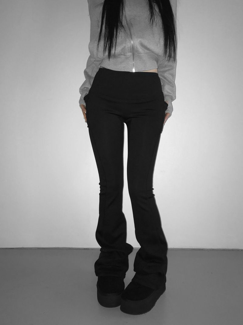 athleisure cargo leggings