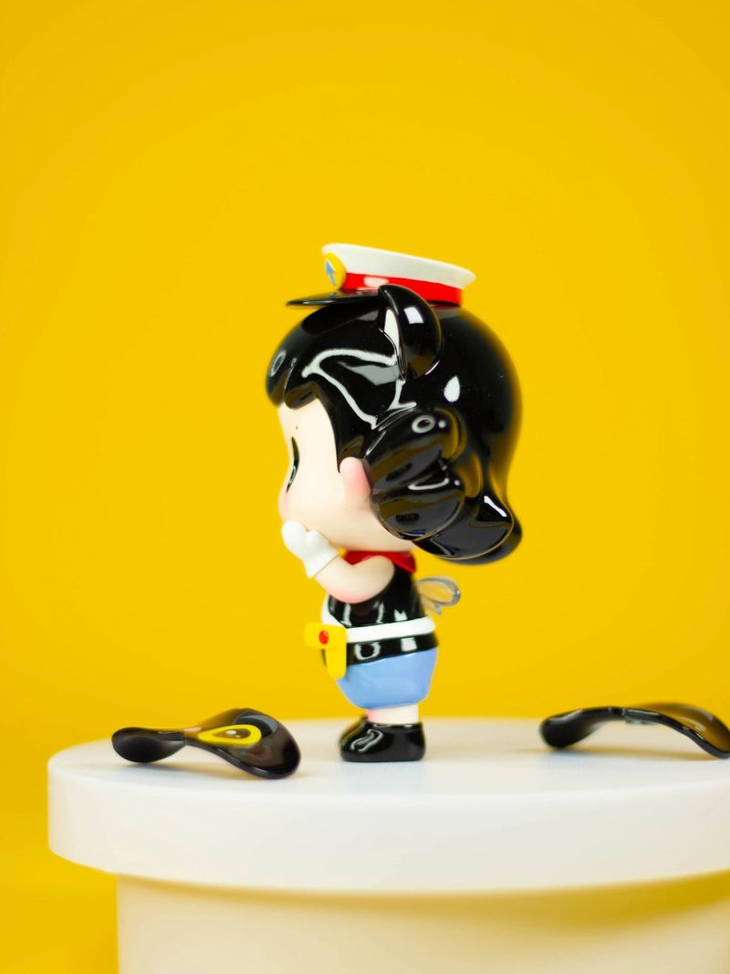TOTO-Black Cat Detective Collaboration