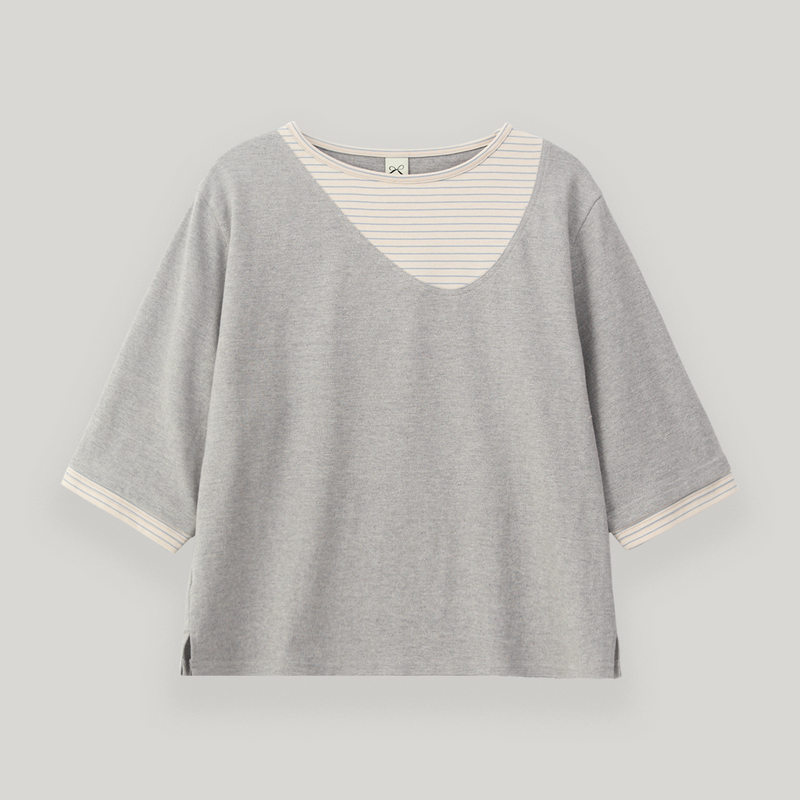 UBEIGE(ユーベイジ)の「Gray Layered PK Tee(Tops)」