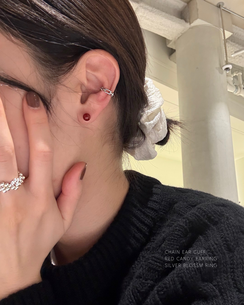 Mini Chain Ear cuff