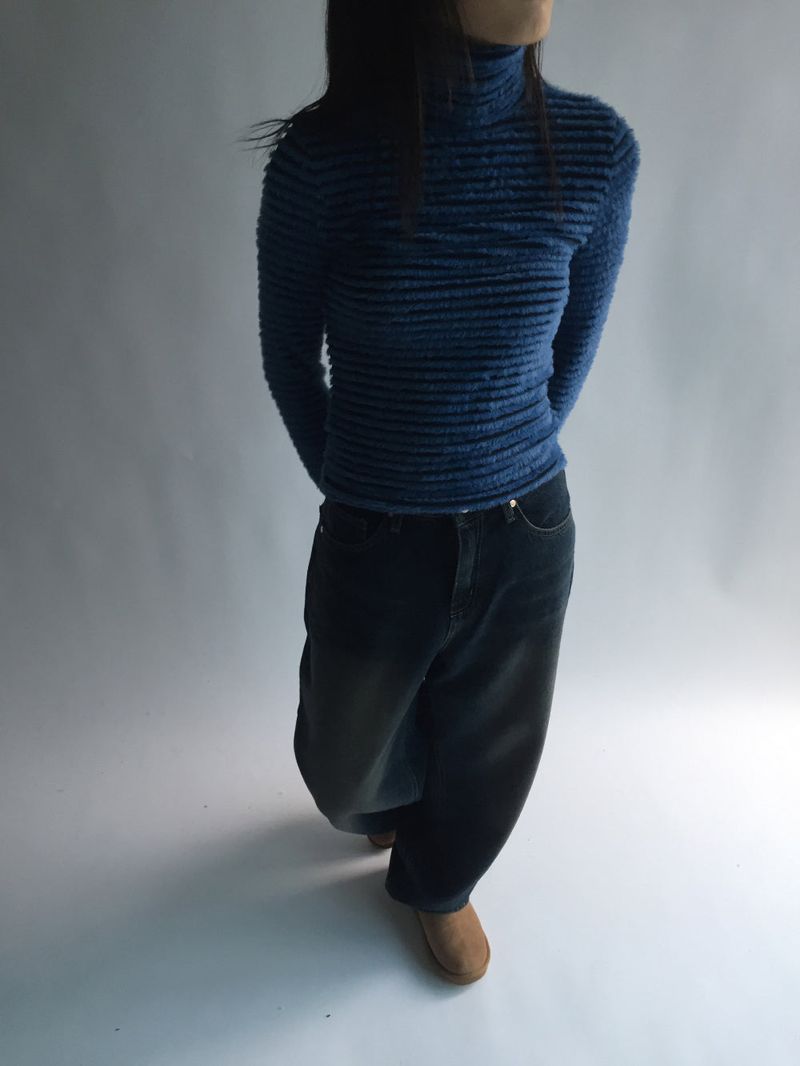 Tencel turtleneck striped t