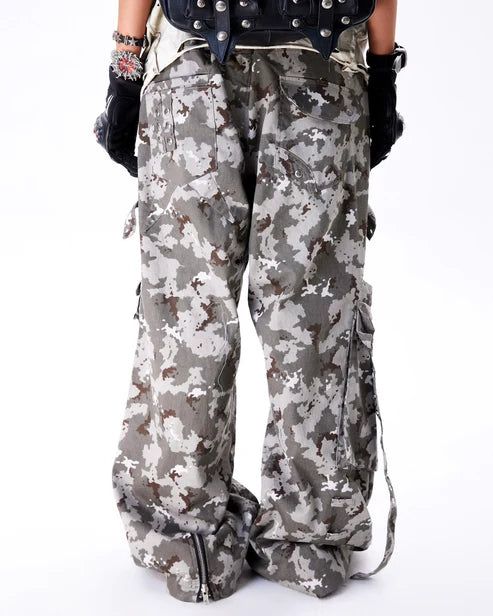 "005 MILY"" CAMO FLAG CARGO PANTS"
