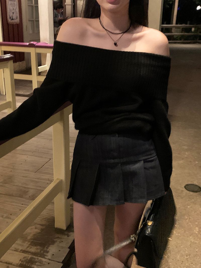 [MADE] PONIA OFF SHOULDER KNIT