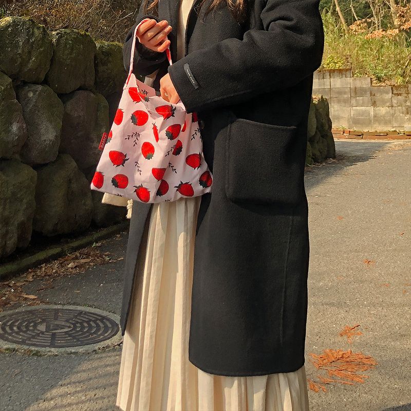 BANASIL SHOP（バナシルショップ）の「Strawberry BIG Bag（Bags）」