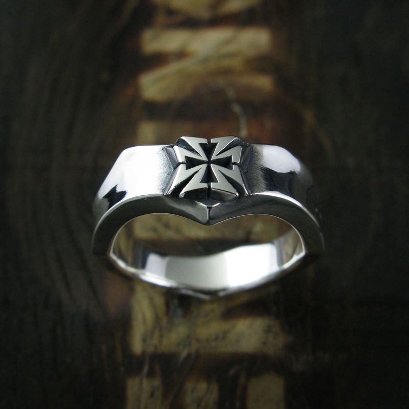 Destiny Ringlet silver ring