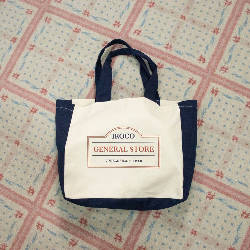 Iroco（イロコ）の「イロコ雑貨店 エコバッグ_ネイビー（バッグ）」