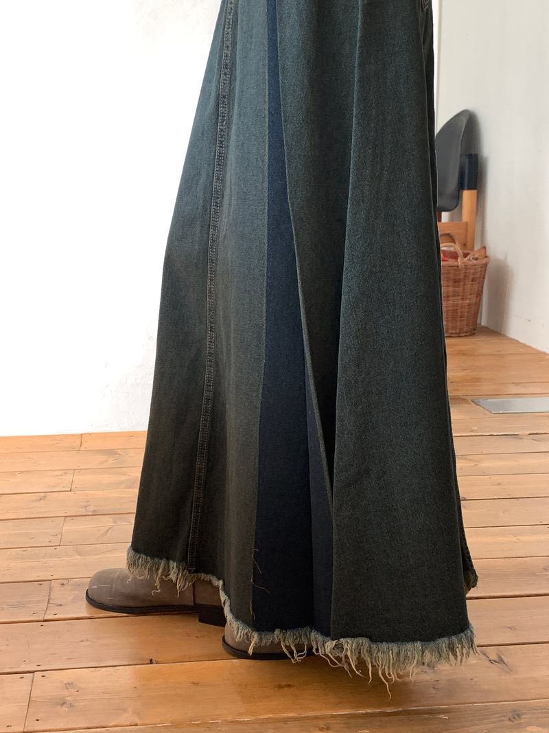 Elder Pintuck Pleated Long Denim Skirt