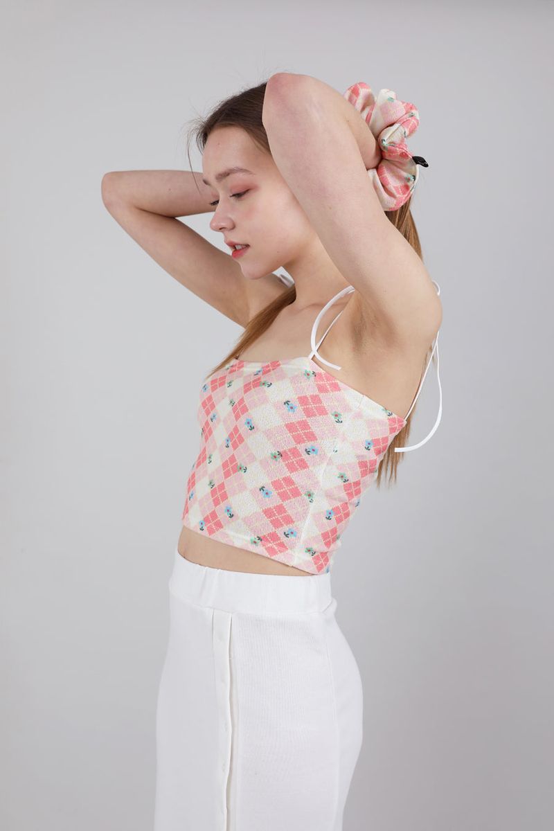 cattline（カトリーヌ）の「SET Highteen Sleeveless Crop Top Scrunchie Pink（Tops）」