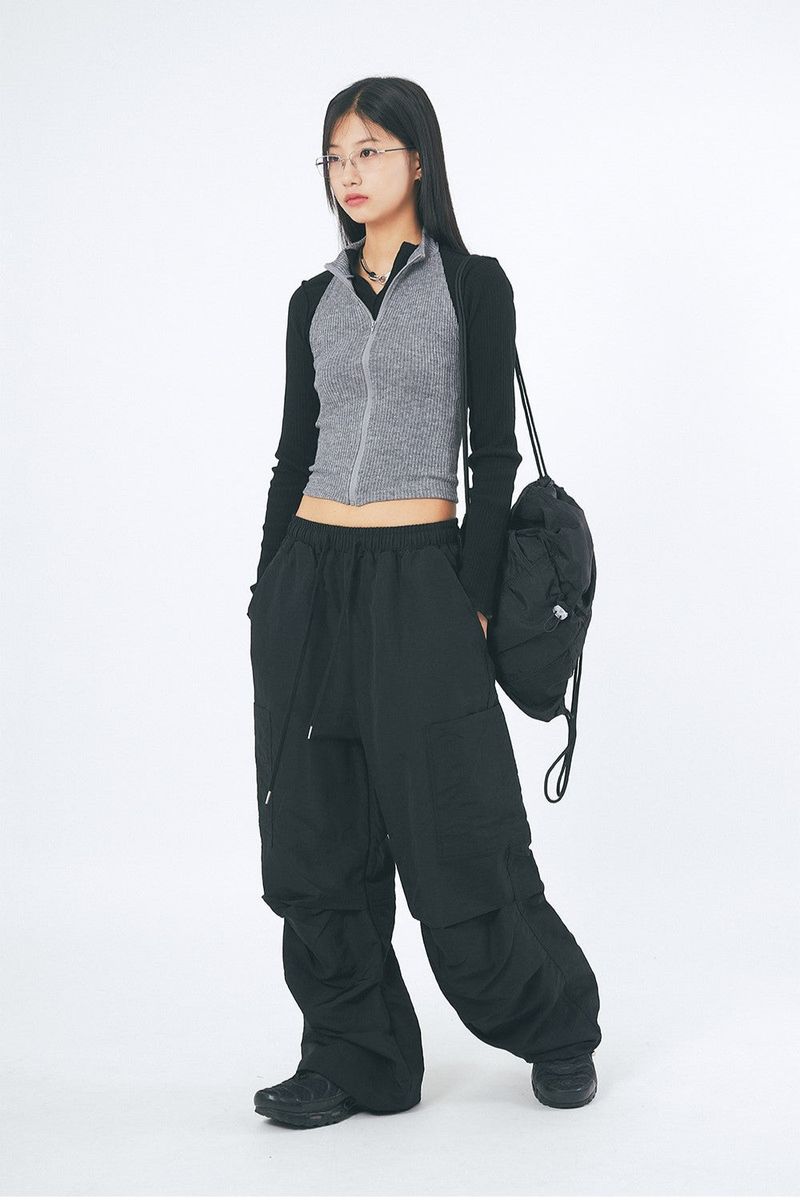 High halter-neck crop zip-up sleeveless