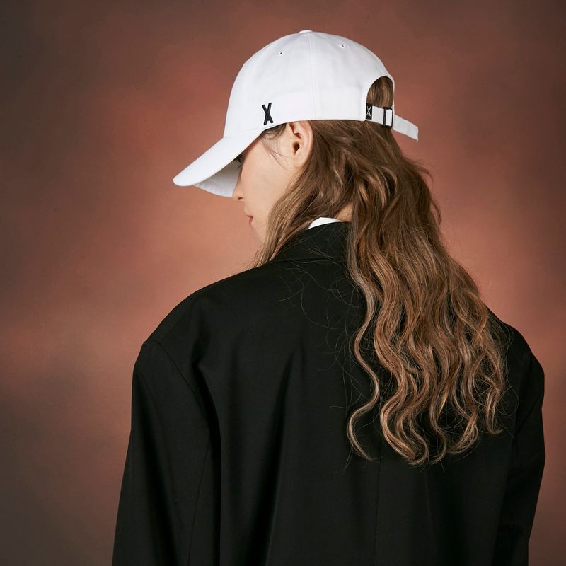 Matte stud over fit ball cap