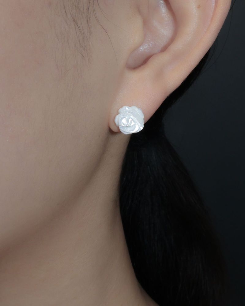 Loasi（ロアシ）の「[MADE] ローズペタルトレースピアス (1 pair)（アクセサリー）」