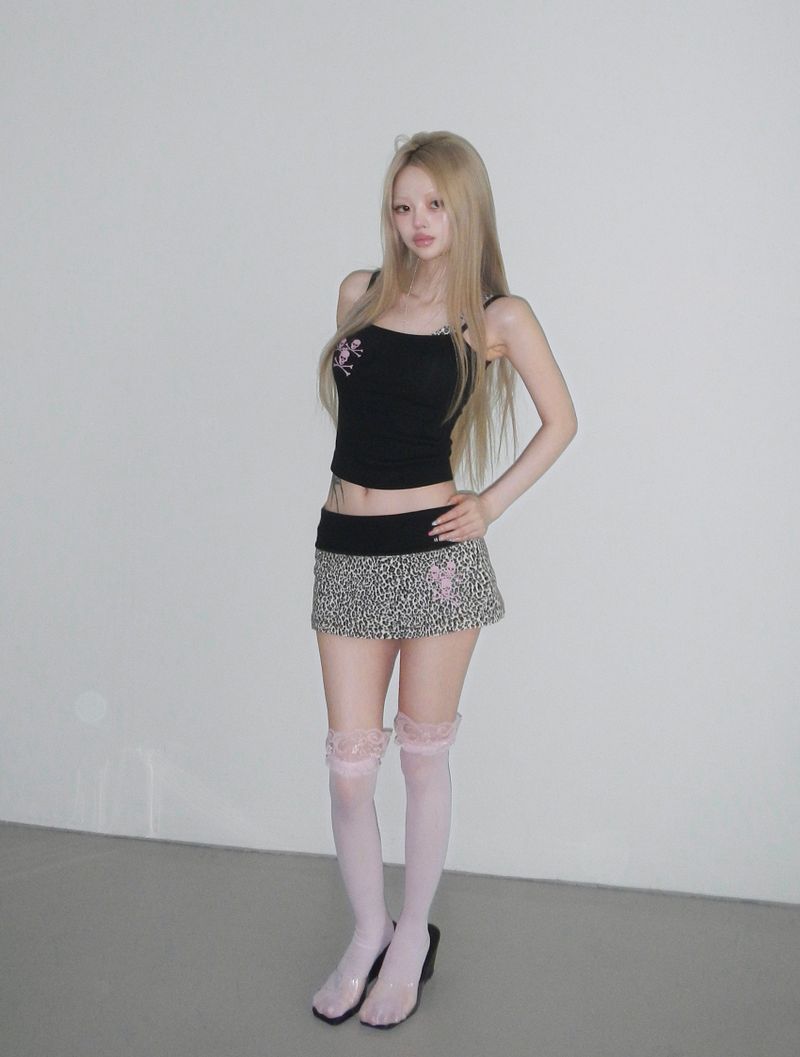 THEAIRTOWN（ザエアータウン）の「harlequin holding sk (3 color)（Skirts）」