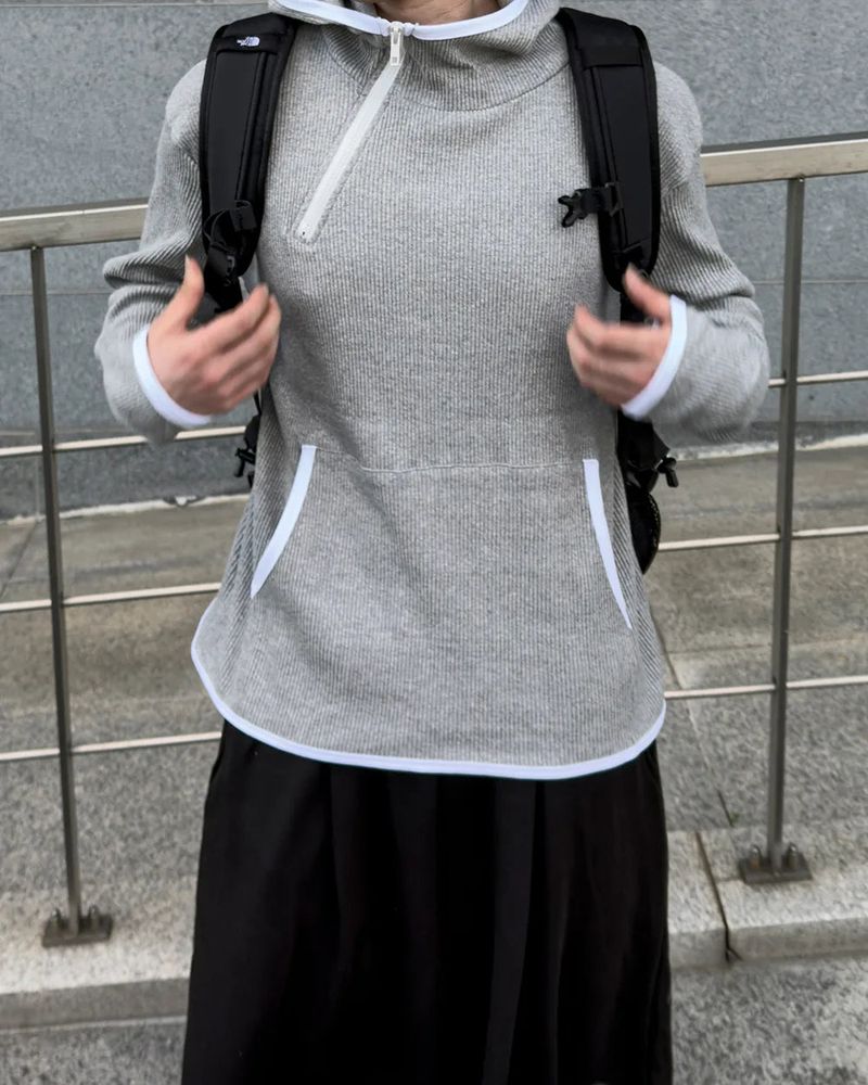 Terne ribbed diagonal zipper hoodie