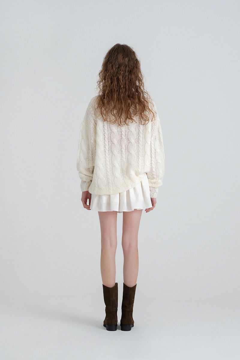 Cinnamon cable knit_ivory