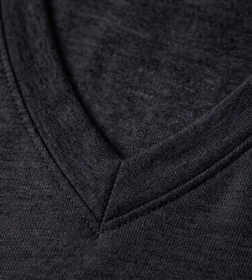 Light V-Pocket T-shirt