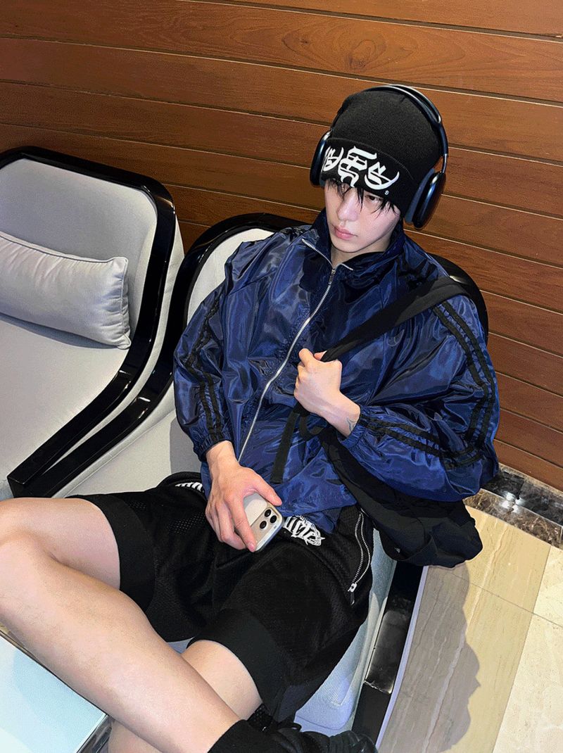 Lightweight High-Neck Side Track Wind Jacket
