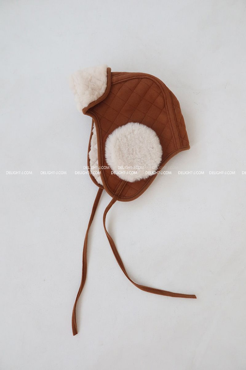 Camel quilting quilted earring truffler hat