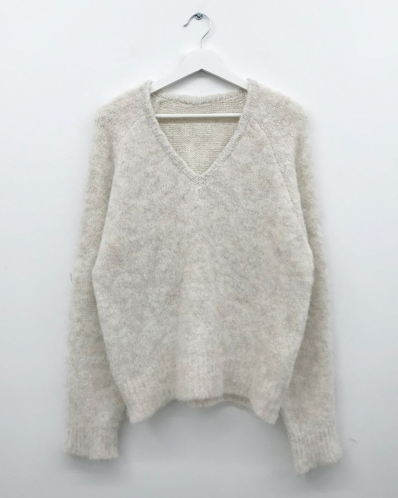 [MD Pick]Wool-Touch Brush V-Neck Knit (4 Colors)