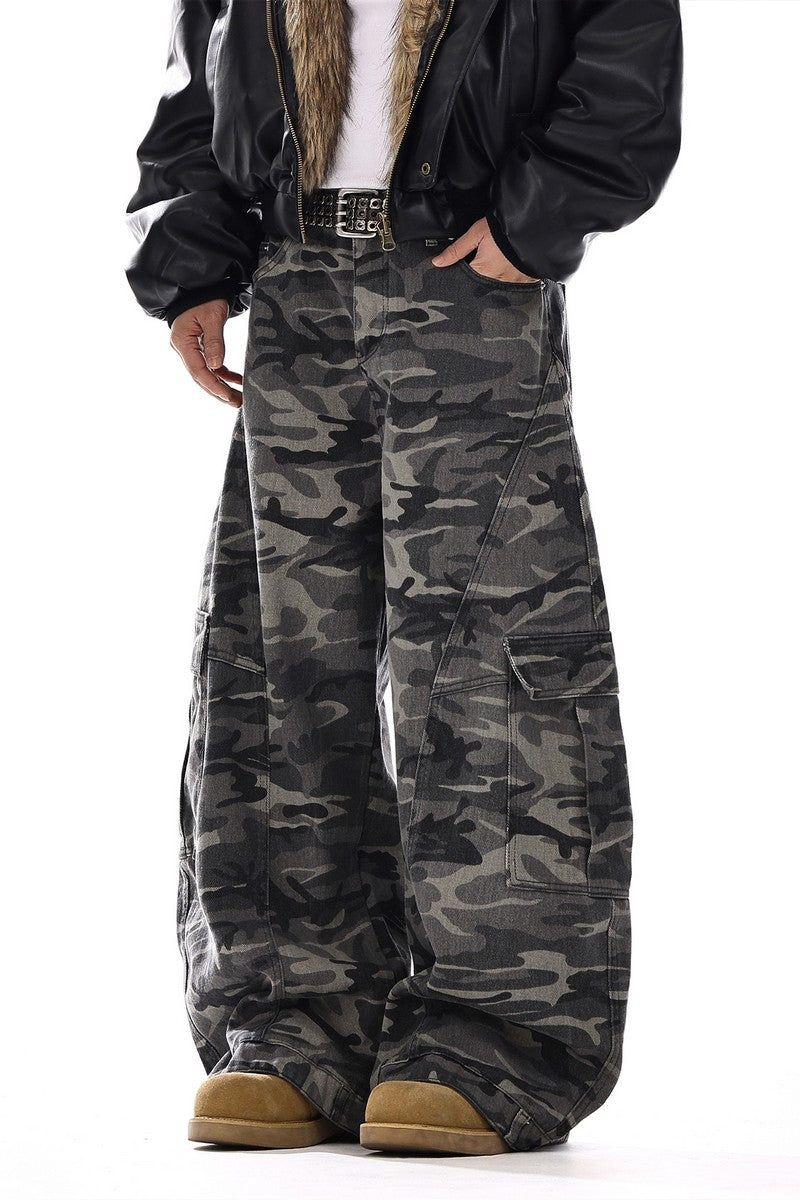 Camo Blade Cargo Jeans