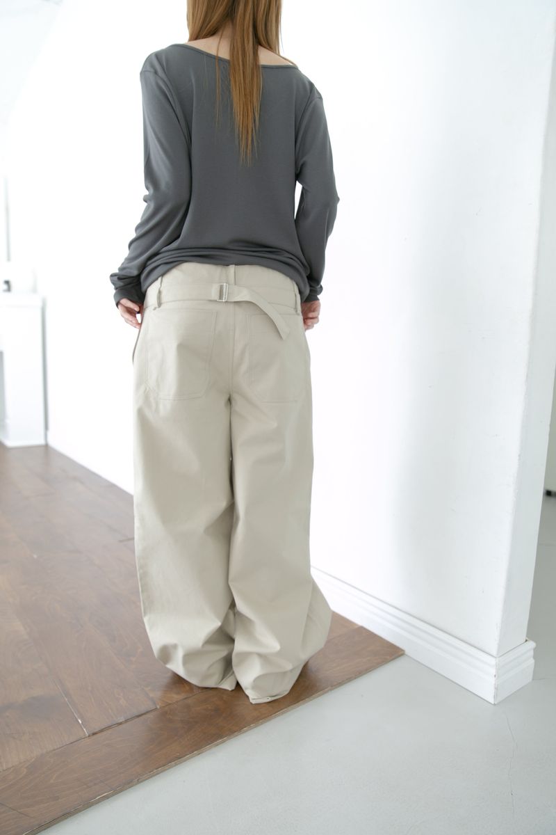 omoosoohy（オムスヒ）の「back buckle beige pants（Pants）」