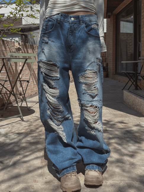 ULAN（ユレン）の「ファンキーダメージワイドデニムパンツ（Pants）」