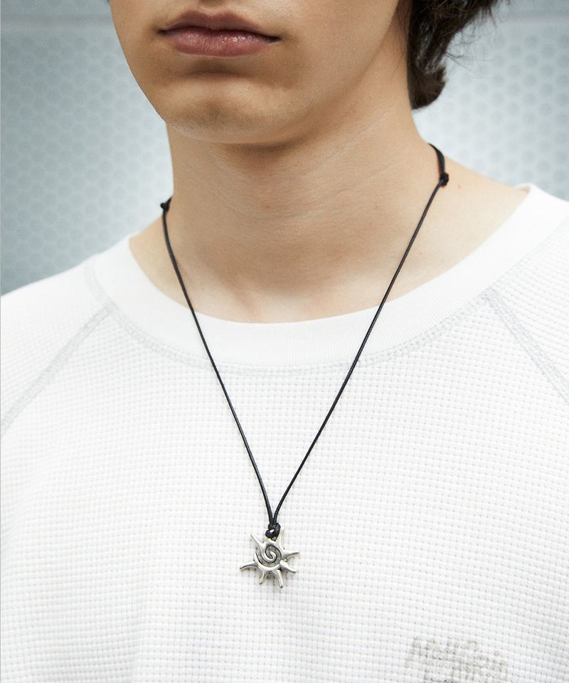 mahagrid(マハグリッド)の「SOLAR NECKLACE_SILVER(Accessories)」